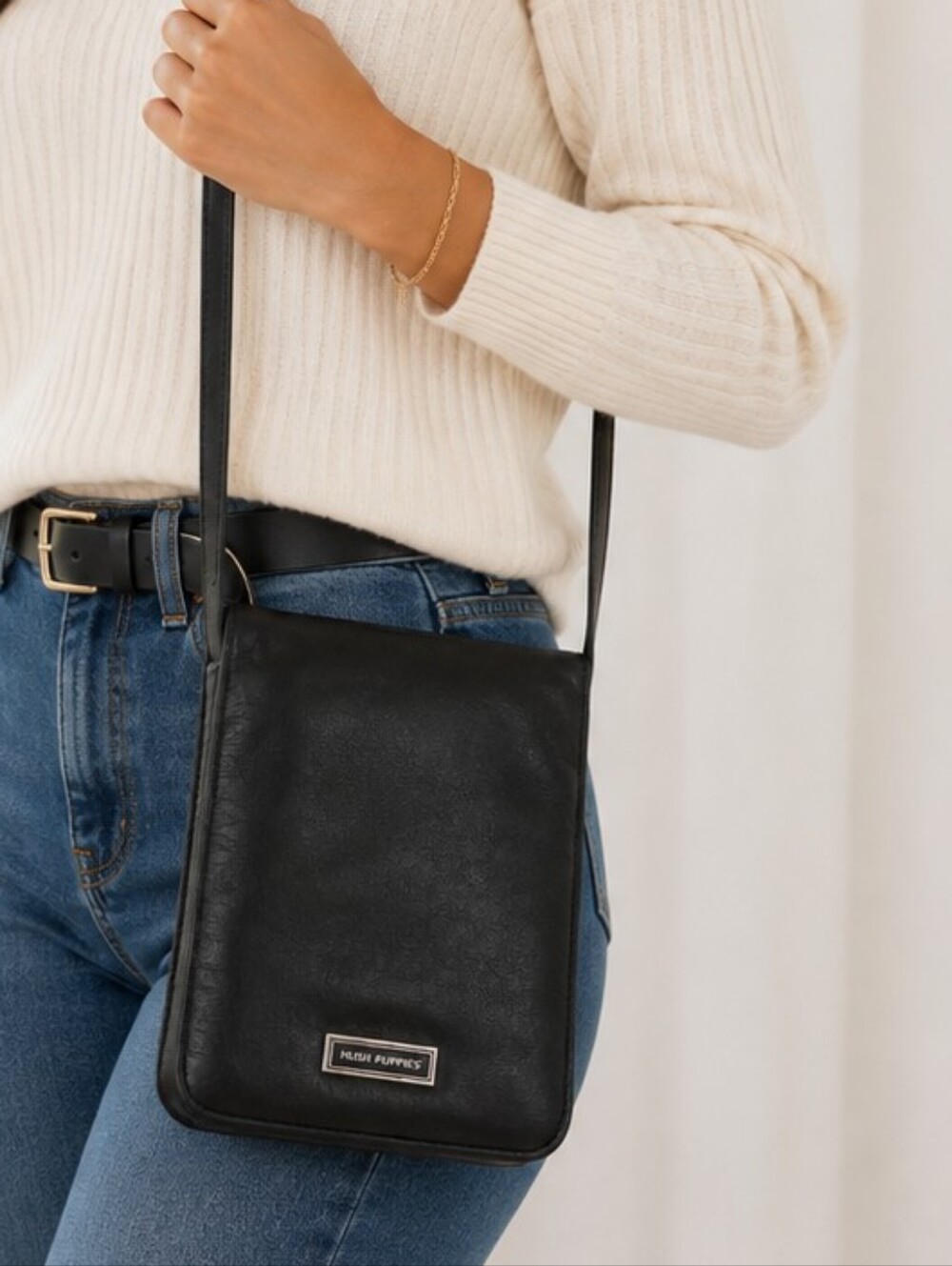 👜 Hush Puppies Black Crossbody Bag Slim Adjustable Strap Everyday Purse